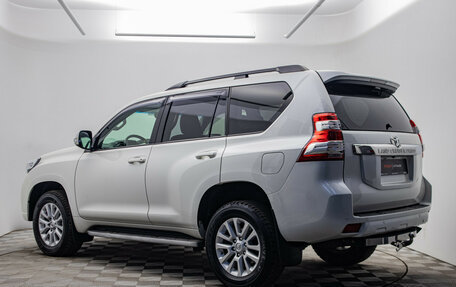 Toyota Land Cruiser Prado 150 рестайлинг 2, 2016 год, 4 780 000 рублей, 7 фотография