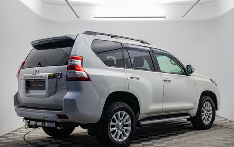 Toyota Land Cruiser Prado 150 рестайлинг 2, 2016 год, 4 780 000 рублей, 5 фотография