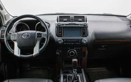 Toyota Land Cruiser Prado 150 рестайлинг 2, 2016 год, 4 780 000 рублей, 13 фотография