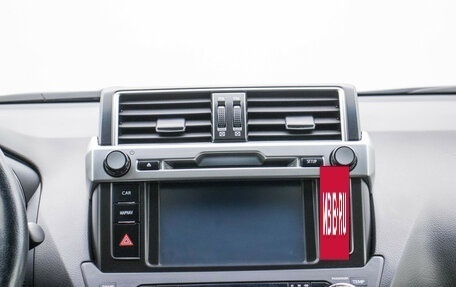 Toyota Land Cruiser Prado 150 рестайлинг 2, 2016 год, 4 780 000 рублей, 14 фотография