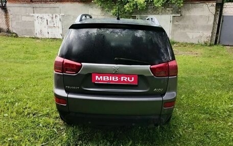 Peugeot 4007, 2011 год, 675 000 рублей, 2 фотография