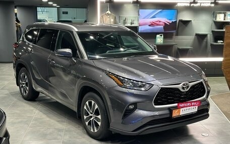 Toyota Highlander, 2021 год, 4 550 000 рублей, 3 фотография