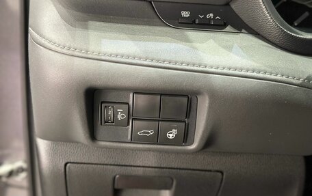 Toyota Highlander, 2021 год, 4 550 000 рублей, 14 фотография