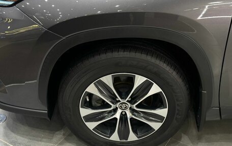 Toyota Highlander, 2021 год, 4 550 000 рублей, 23 фотография