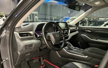Toyota Highlander, 2021 год, 4 550 000 рублей, 12 фотография