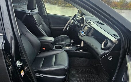 Toyota RAV4, 2013 год, 1 900 000 рублей, 16 фотография