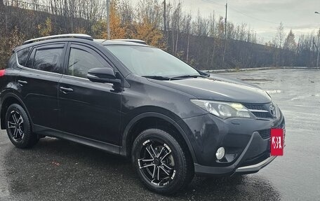 Toyota RAV4, 2013 год, 1 900 000 рублей, 11 фотография