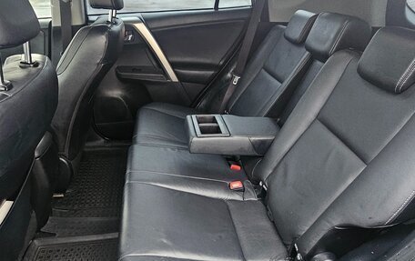 Toyota RAV4, 2013 год, 1 900 000 рублей, 22 фотография