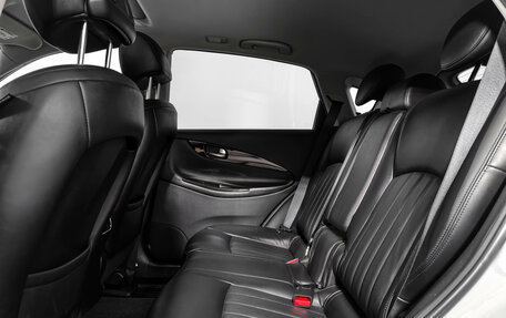 Infiniti QX50 I рестайлинг, 2016 год, 2 070 000 рублей, 14 фотография