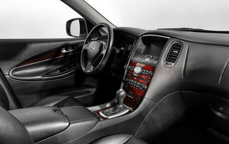 Infiniti QX50 I рестайлинг, 2016 год, 2 070 000 рублей, 15 фотография