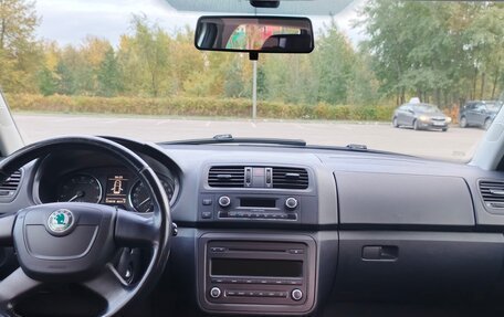Skoda Fabia II, 2012 год, 750 000 рублей, 26 фотография
