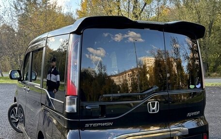 Honda Stepwgn IV, 2015 год, 1 500 000 рублей, 3 фотография