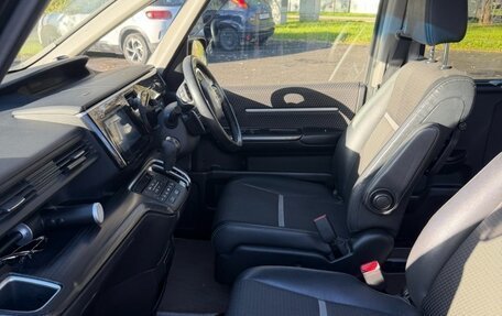 Honda Stepwgn IV, 2015 год, 1 500 000 рублей, 6 фотография
