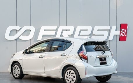 Toyota Aqua I, 2018 год, 1 250 000 рублей, 2 фотография
