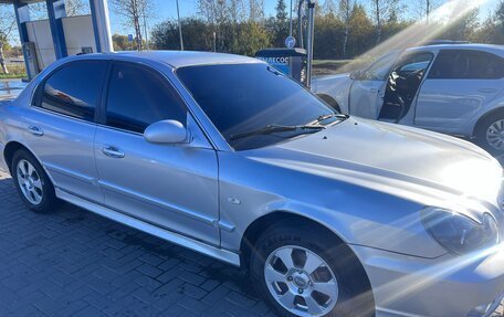 Hyundai Sonata IV рестайлинг, 2004 год, 235 000 рублей, 3 фотография