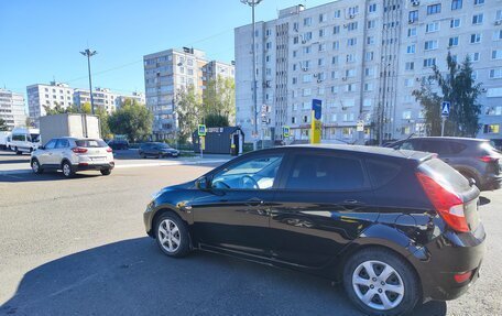 Hyundai Solaris II рестайлинг, 2013 год, 920 000 рублей, 4 фотография