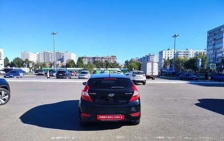 Hyundai Solaris II рестайлинг, 2013 год, 920 000 рублей, 5 фотография