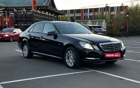 Mercedes-Benz E-Класс, 2011 год, 1 950 000 рублей, 3 фотография
