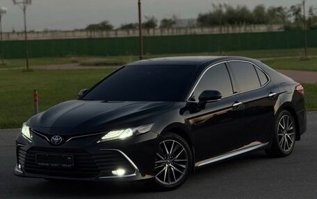 Toyota Camry, 2022 год, 3 350 000 рублей, 1 фотография