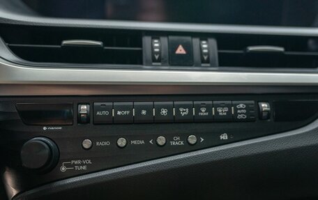 Lexus ES VII, 2018 год, 4 189 000 рублей, 15 фотография