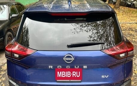 Nissan Rogue, 2022 год, 2 399 999 рублей, 4 фотография