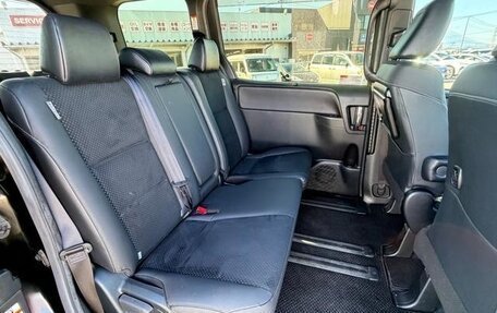 Toyota Voxy III, 2021 год, 1 988 000 рублей, 17 фотография