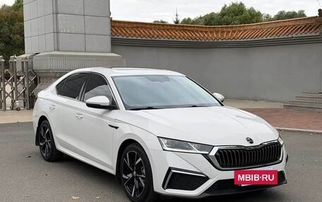 Skoda Octavia IV, 2022 год, 1 870 000 рублей, 3 фотография