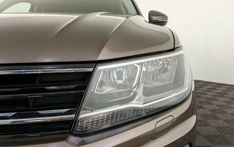 Volkswagen Tiguan II, 2018 год, 2 350 000 рублей, 17 фотография