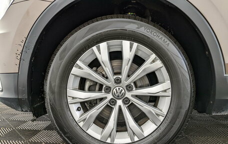 Volkswagen Tiguan II, 2018 год, 2 350 000 рублей, 18 фотография