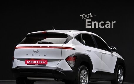 Hyundai Kona, 2024 год, 2 115 000 рублей, 3 фотография