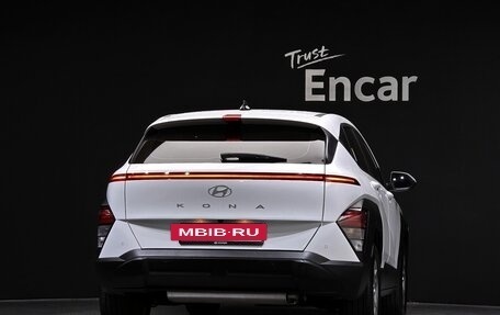 Hyundai Kona, 2024 год, 2 115 000 рублей, 4 фотография