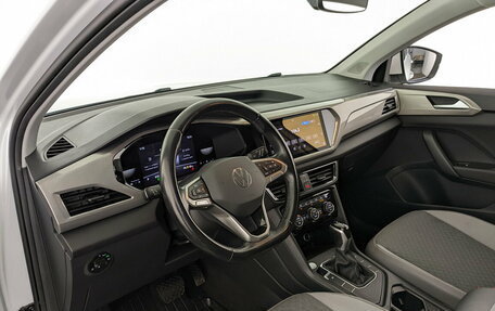 Volkswagen Taos, 2021 год, 2 350 000 рублей, 16 фотография