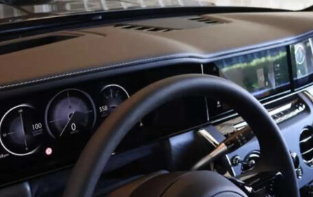 Rolls-Royce Cullinan, 2026 год, 52 000 000 рублей, 17 фотография