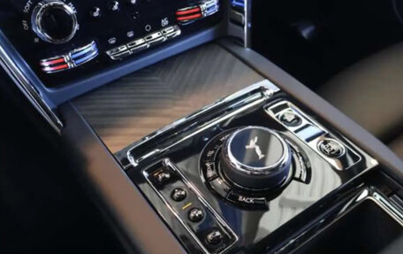 Rolls-Royce Cullinan, 2026 год, 52 000 000 рублей, 20 фотография