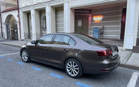 Volkswagen Jetta VI, 2012 год, 910 000 рублей, 4 фотография