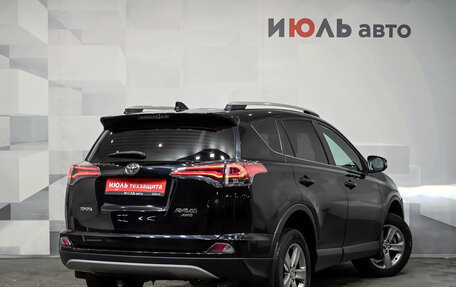 Toyota RAV4, 2018 год, 2 550 000 рублей, 5 фотография