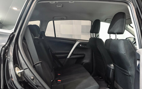 Toyota RAV4, 2018 год, 2 550 000 рублей, 24 фотография