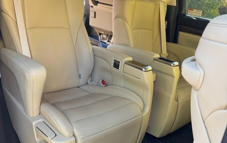 Toyota Alphard III, 2021 год, 7 000 000 рублей, 8 фотография