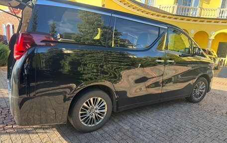 Toyota Alphard III, 2021 год, 7 000 000 рублей, 9 фотография