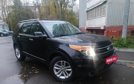 Ford Explorer VI, 2013 год, 1 450 000 рублей, 2 фотография