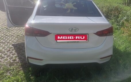 Hyundai Solaris II рестайлинг, 2019 год, 620 000 рублей, 3 фотография