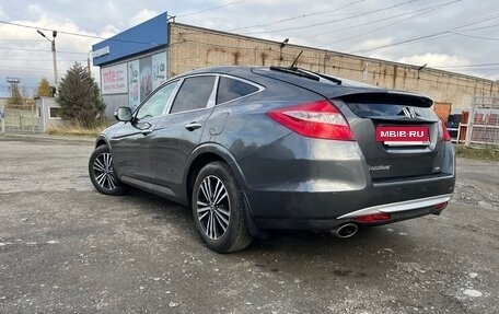 Honda Crosstour I рестайлинг, 2011 год, 1 430 000 рублей, 3 фотография