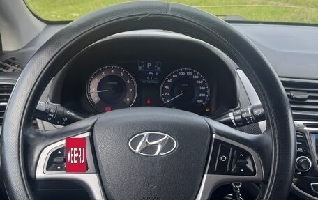 Hyundai Solaris II рестайлинг, 2015 год, 690 000 рублей, 10 фотография