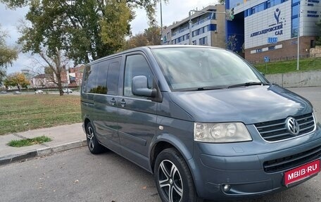 Volkswagen Multivan T5, 2009 год, 1 200 000 рублей, 1 фотография