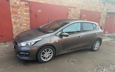 KIA cee'd III, 2017 год, 1 000 000 рублей, 2 фотография