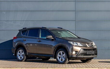 Toyota RAV4, 2014 год, 2 055 000 рублей, 3 фотография