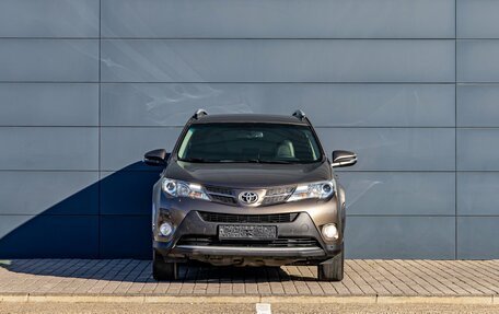 Toyota RAV4, 2014 год, 2 055 000 рублей, 2 фотография