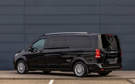 Mercedes-Benz V-Класс, 2016 год, 3 595 000 рублей, 4 фотография