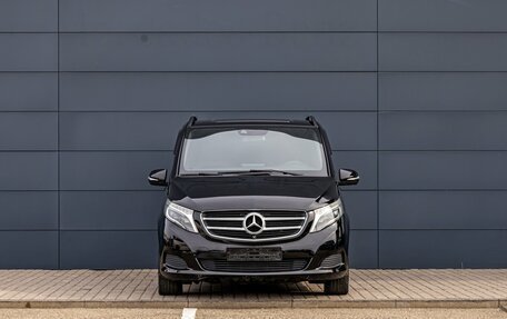 Mercedes-Benz V-Класс, 2016 год, 3 595 000 рублей, 2 фотография