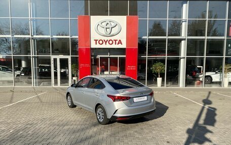 Hyundai Solaris II рестайлинг, 2021 год, 1 700 000 рублей, 7 фотография